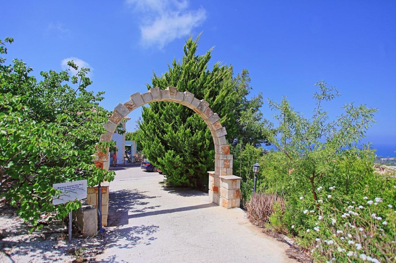 Marilena Sunset Villa 2 Agia Marina  Exterior photo
